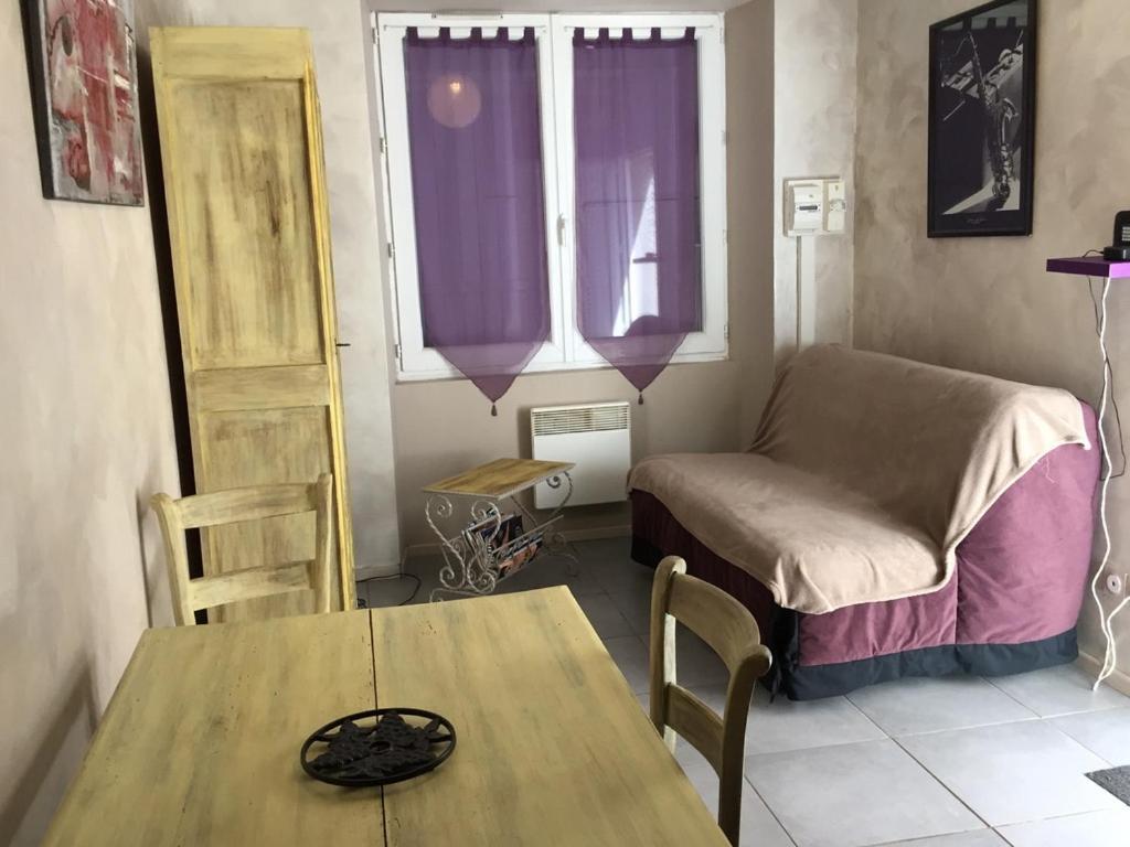 Accacia Home Ferrieres  Экстерьер фото